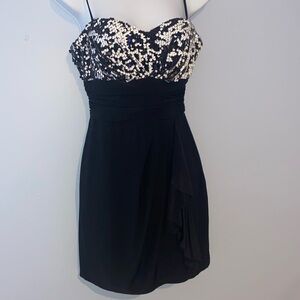 B Darlin cocktail dress. Prom. Cruise. Formal. 7/8